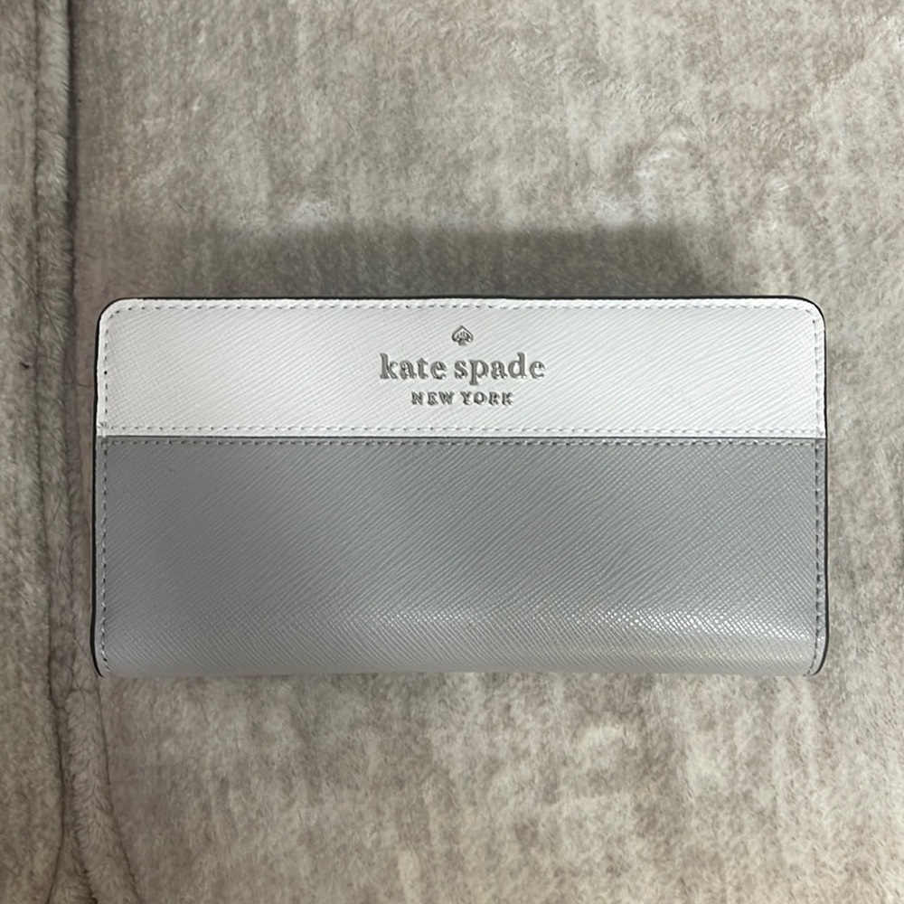 Kate Spade Gray and White wallet